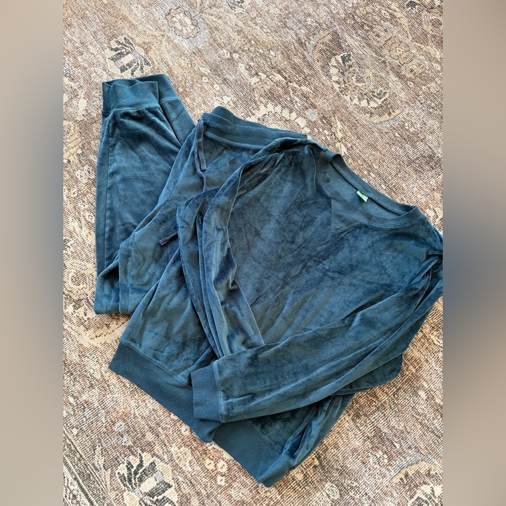 Honeydew deep blue pajama set size XL